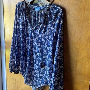 XS Simply Vera Wang Top